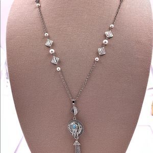 Elephant snap necklace Very cute With tassel‎